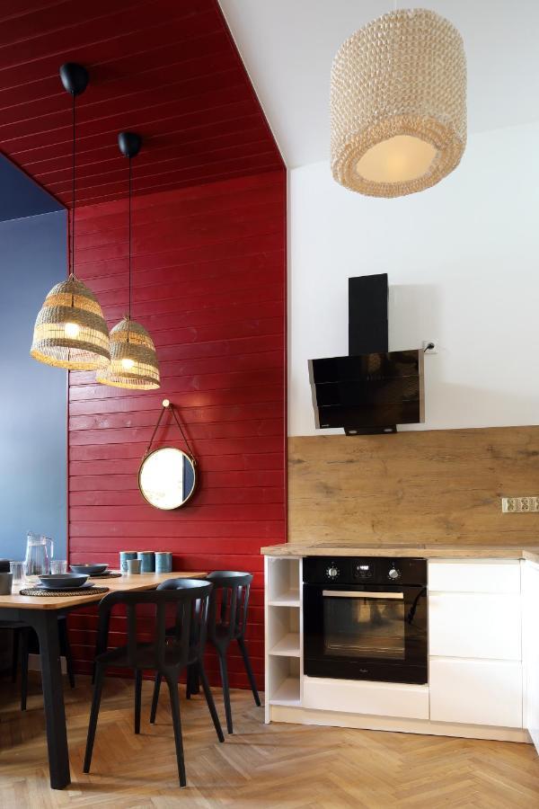 Red & Blue By Oneapartments Σόποτ Εξωτερικό φωτογραφία